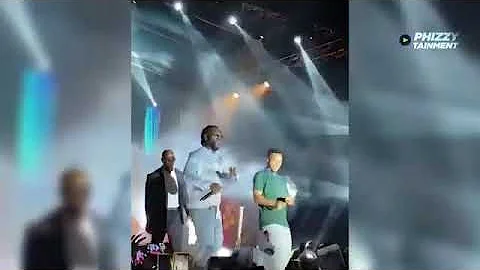 BURNA BOY DANCES KILLING DEM LIVE WITH POKO LEE ON STAGE