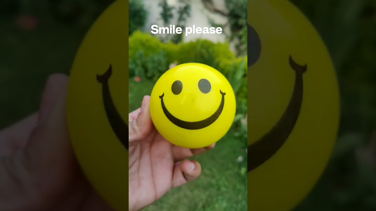 smiley ball for cricket swing practice 