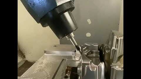 5th axis Titan of cnc #short #5axis