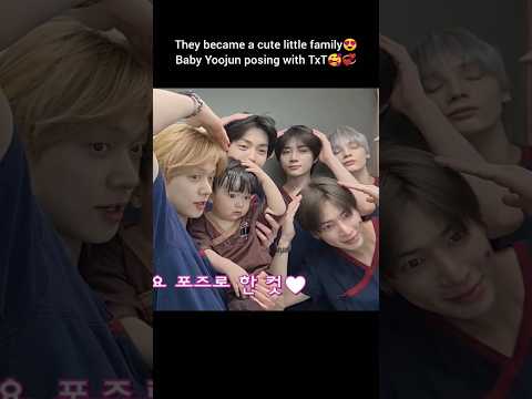 TxT posing with baby Yoojun for photo😍🥰#txt#txtparentingdairy#soobin#yeonjun#beomgyu#taehyun#kai#moa