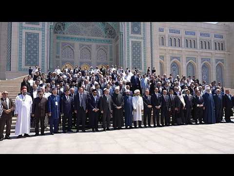 «Связь ислама с насилием противоречит его сути»: форум обсуждает исламское наследие