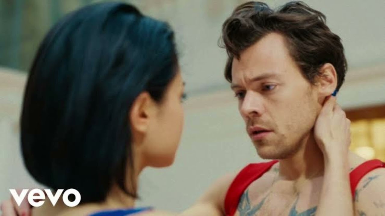 ⁣Harry Styles - As It Wat (Official Music Vevo )