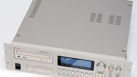 AKAI CD3000XL INSIDE by ALEXALBA