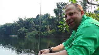 Pesca em Rios Brasileiros ( Rio Azul Pará )