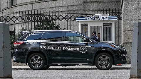 Θεωρίες συνωμοσίας και έρευνα του FBI για το θάνατο του Επστάιν