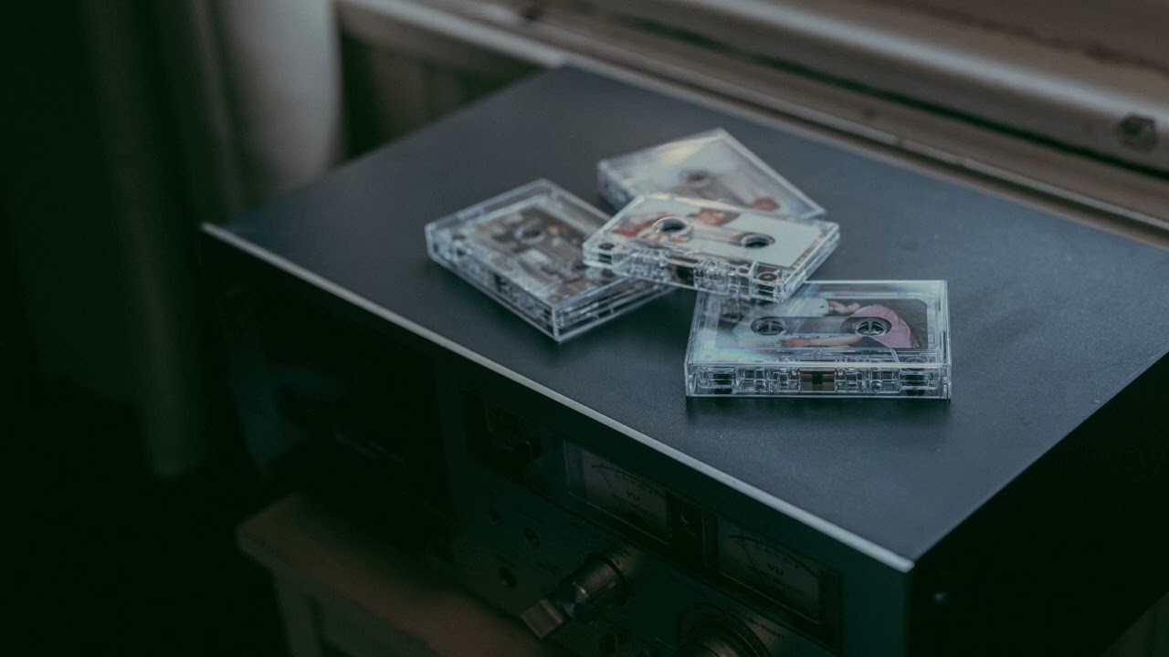 Anish Kumar - La Chanteuse