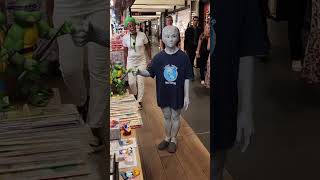 Alien Sighting In Nyc Today The Alien Makes An Appearance On The New York Subway