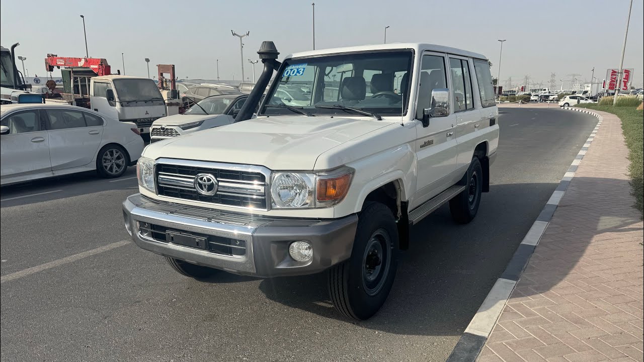 2014 Toyota Land Cruiser 76L LX
