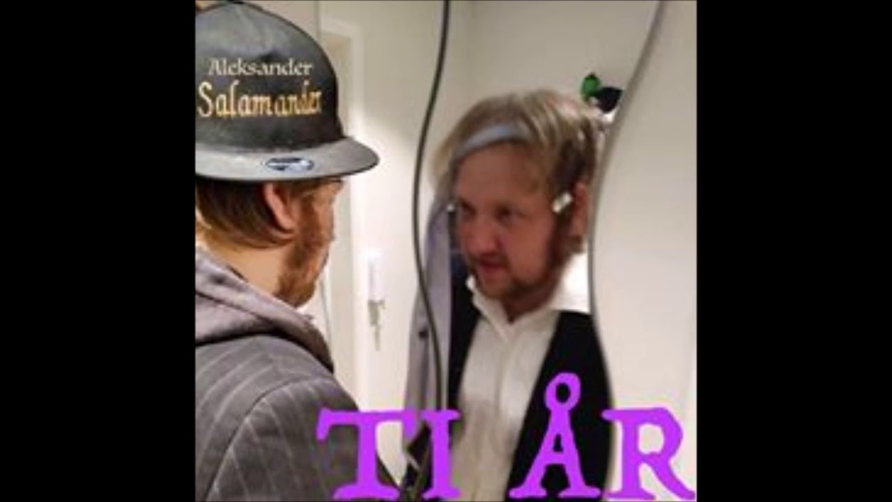 Aleksander Salamander - Intro Track.  1