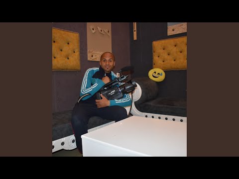 والديا عزاز عليا