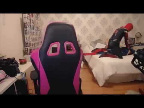 Arigameplays bailando con traje de Spiderman con juansguarnizo