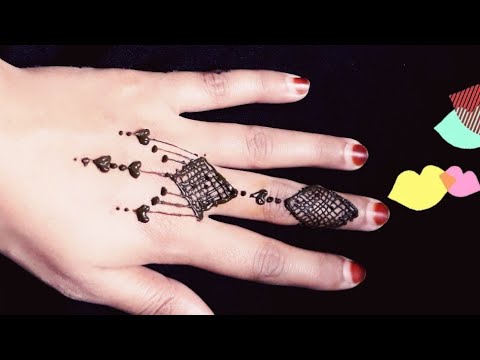 Easy And Simple Middle Finger Mehendi Design Art Unique Line