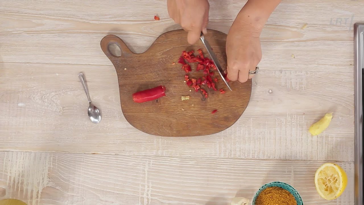 Beatos virtuvė. Egzotiška sriuba, populiarieji Drevernos žuvies maltinukai, rudeniškas pyragas