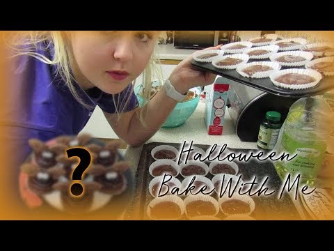 Halloween inspired bat cupcakes | Bake with me | Grace Denton