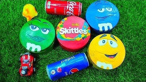 Satisfying Video | Unpacking 4 M&M