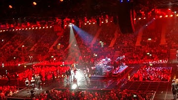 Demi Lovato - Sorry Not Sorry/Tell Me You Love Me Live
