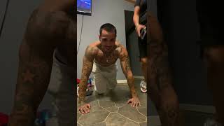 Day 202 straight 200 push ups everyday penitentiary muscle no days off! #pushups #challenge