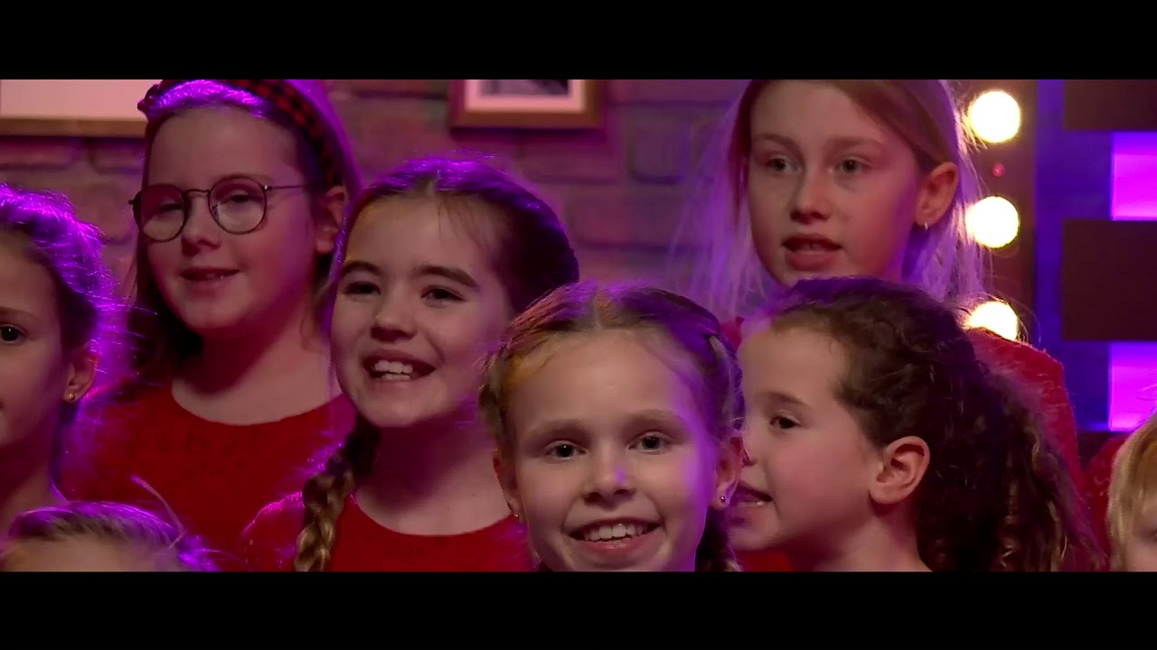 Kinderkoor High Five bij Nedinscoplein venlo 201901