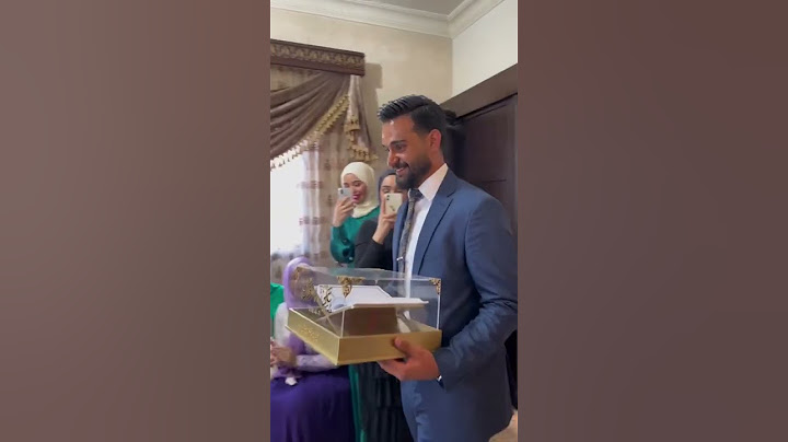 شوفو العريس شنو جاب هديه لخطيبته بيوم الخطبه 😍😍