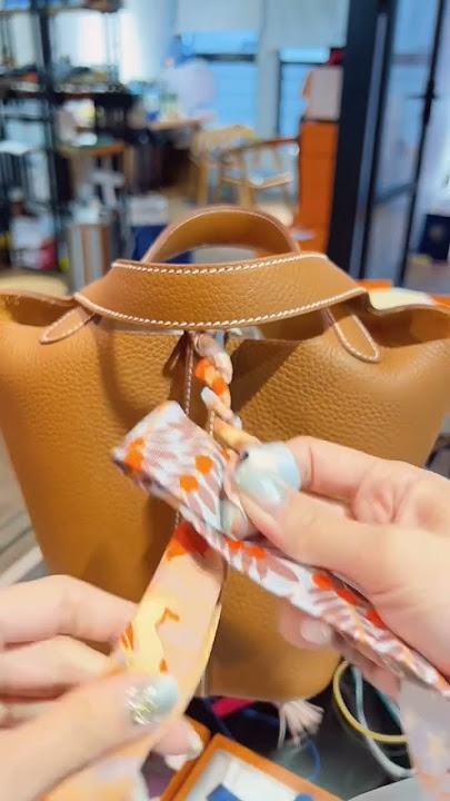 How To Tie Twilly on Hèrmes Birkin 35 