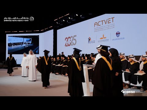 ذياب بن محمد بن زايد يشهد حفل تخريج المتفوقين في دفعة مركز أبوظبي للتعليم والتدريب التقني والمهني