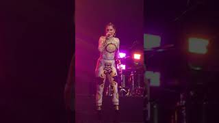 Jessie J - Bang Bang Live In Prague The Lasty Tour