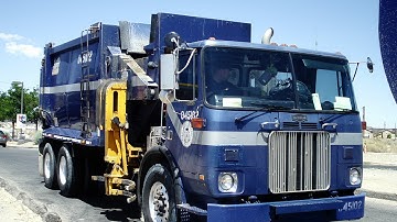 CABQ Solid Waste - Autocar Xpeditor Labrie Automizor Crocodile