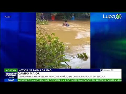 Estudantes atravessam rio com auxílio de corda ao voltarem de escola no Piauí