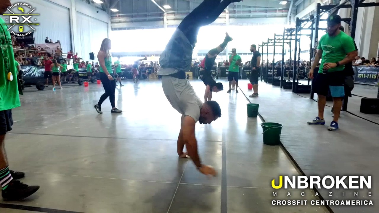 Andres Torres / Handstand Walk / RX CHALLENGE COSTA RICA 2017 / uNBROKEN MAGAZINE