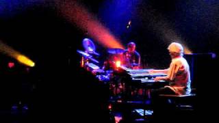 Van Der Graaf Generator - Interference Patterns