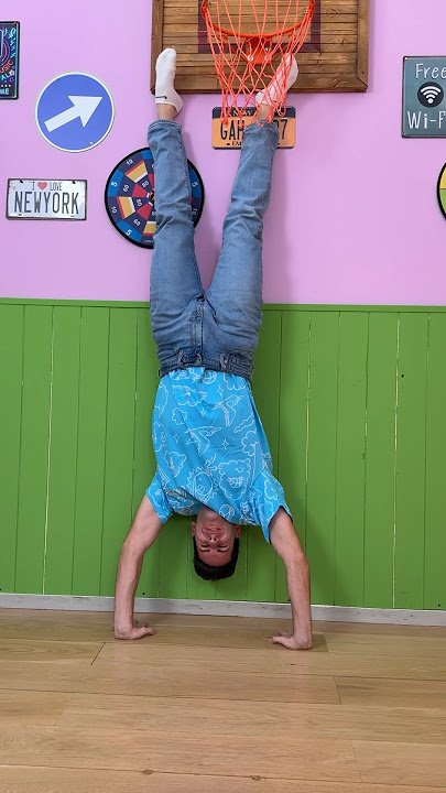 Luì canta SOTTOSOPRA 12 Giorni a Natale 😂