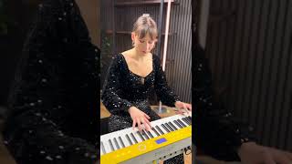 Cili Marsall spielt einen unfassbaren Boogie Woogie #boogiewoogie  #boogiewoogiepiano #cilimarsall