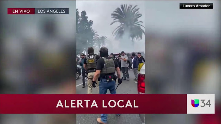 En Vivo: Crece la tensión con agentes de inmigración en el centro de Los Ángeles