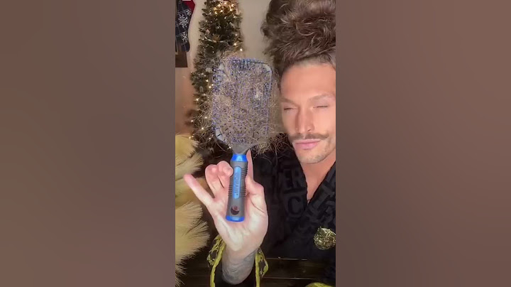 How to clean your hair brush the right way #shorts