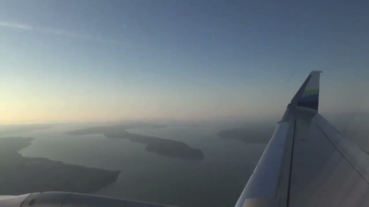 Alaska Airlines 2868 Everett Paine Field (PAE)- Los Angeles (LAX)