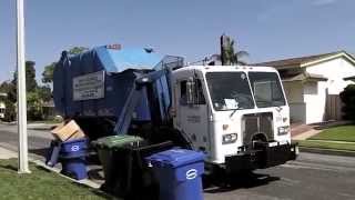 Heil CP Python Collecting Recycling