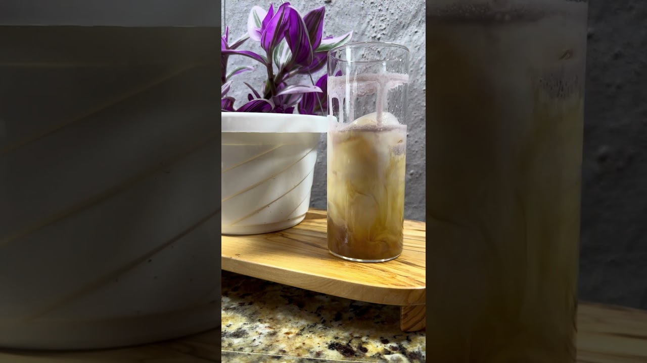 Honey Milk Tea with Taro Cream 