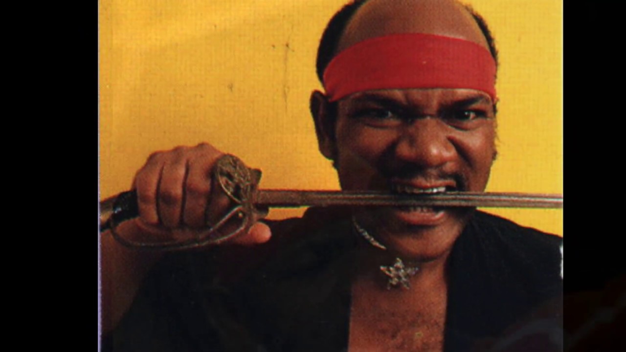 Carl douglas kung fu fighting. Carl douglas.
