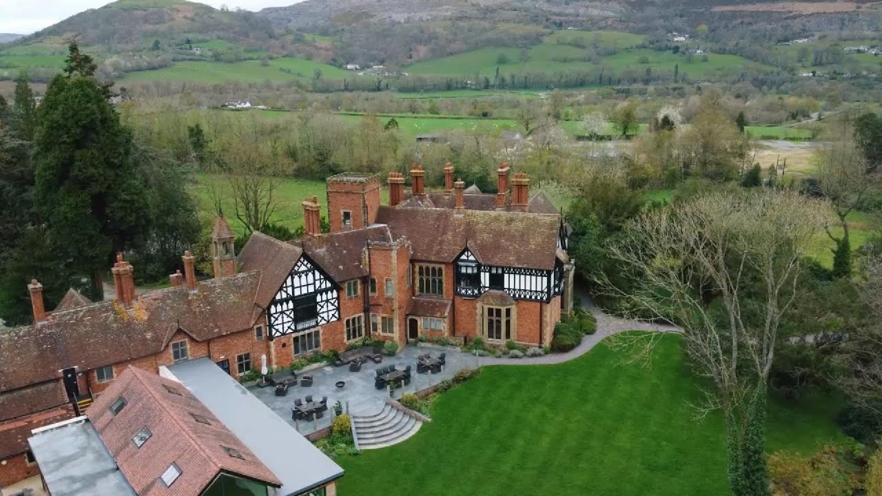 Tyn Dwr - A magical & enchanting wedding venue - Ensure Youtube display settings are set to HQ