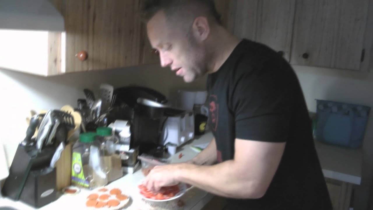 MAKING PIZZA! (swifty style)