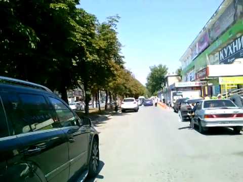 Революция г шахты. Шахты перекресток победа революции и советской. Оранжевый магазин шахты на победе революции. Революция г шахты. Революция г шахты.