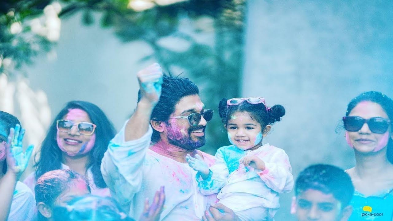 Allu Arjun Holi celebration with His Family