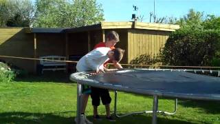 sikkert vårtegn, trampolinen