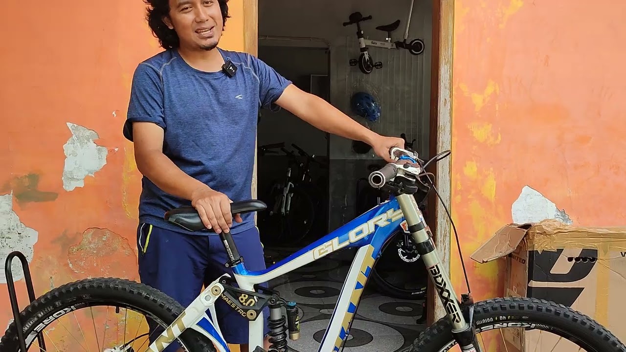 sepeda MTB terbaik GIANT Glory maestro sepeda downhill yang sangat di gemari masa itu