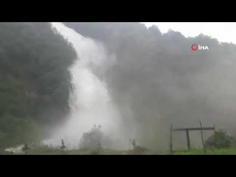 آبشار مصنوعی در گیره سوندا  artificial waterfall