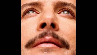 Manuel Carrasco - Gente Corriente (feat. Juanes)