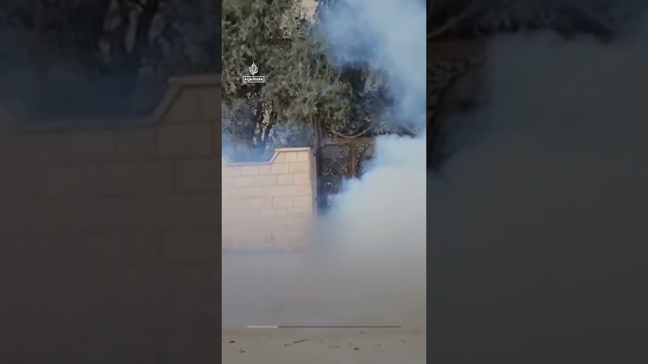 السلطات الإسرائيلية تصور معاملة الفلسطينيين بالعدوان في عيد الفطر | AJ #shorts