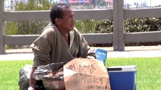 This Man Acts Homeless To Test Peoples Honesty!