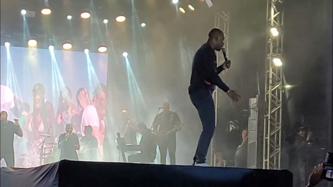 Thiaguinho - Caraca, Muleke! (Ao Vivo - Festa Nossa Senhora do Amparo) Thiaguinho - Caraca, Muleke! (Ao Vivo - Festa Nossa Senhora do Amparo)