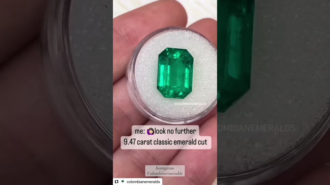 AAA 9.47 Carat 15x11 Fine Certified Natural Loose Colombian Emerald- Emerald Cut